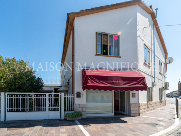 Appartamento con garage in posizione strategica