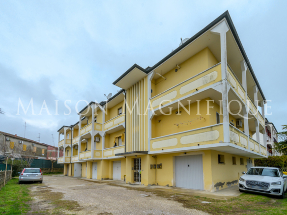 Spazioso Appartamento a Comacchio con garage