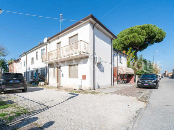 Affascinante Terratetto in Centro a Lagosanto